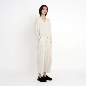 7115 By Szeki Off-White Merino Wool V-Neck Sweater