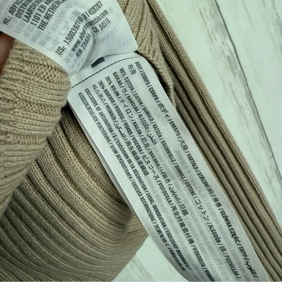 Abercrombie and Fitch tan button sweater cardigan Small