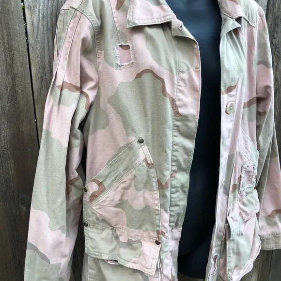 Anthropologie Lida utility camo jacket