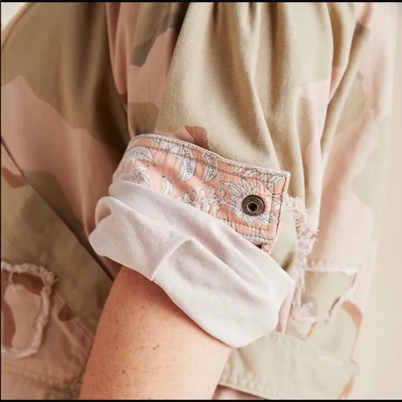 Anthropologie Lida utility camo jacket