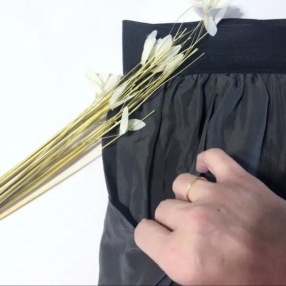 ARITZIA WILFRED Tulip Silk Skirt