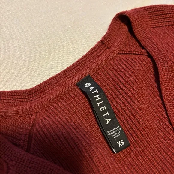 Athleta Hanover V-Neck Sweater | Canyon Red | XS