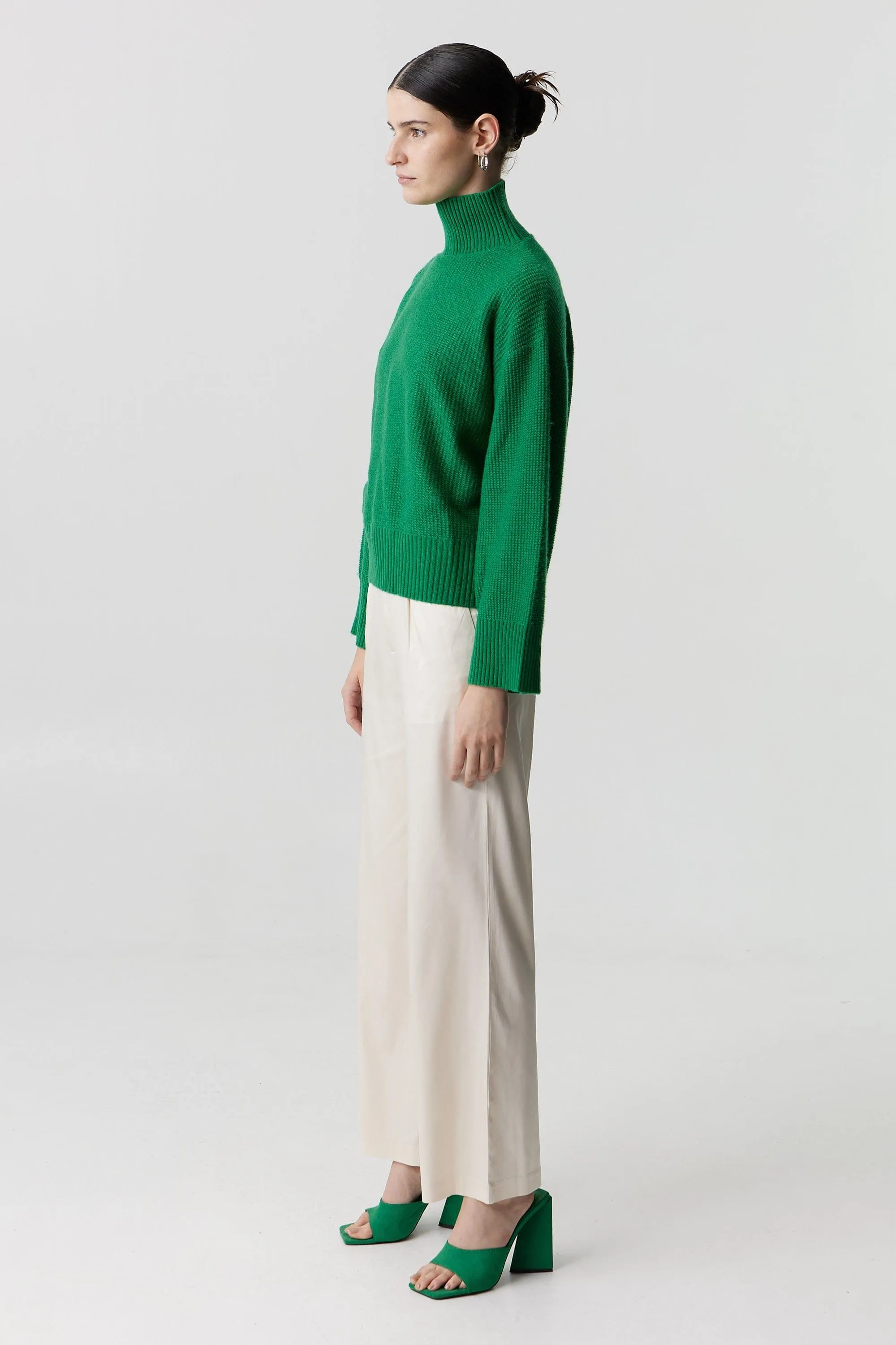 BOUCLE TURTLENECK KNIT | JADE