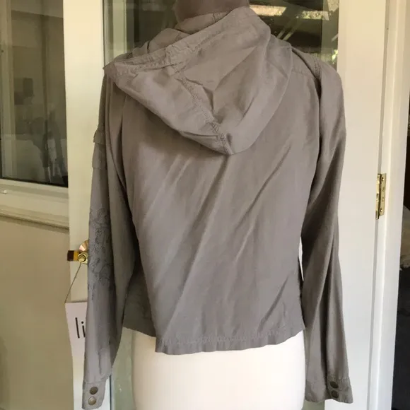 Da Nang Utility Jacket Floral Embroidery