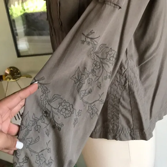 Da Nang Utility Jacket Floral Embroidery