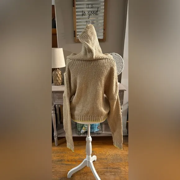 Dee Elly Hooded Sweater