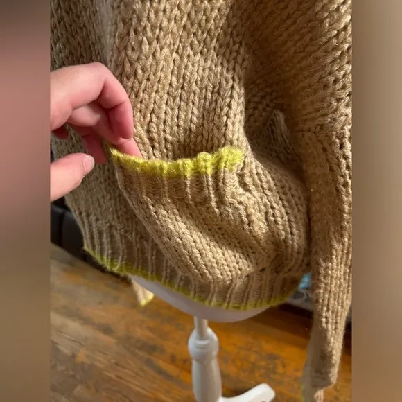 Dee Elly Hooded Sweater