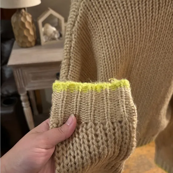Dee Elly Hooded Sweater