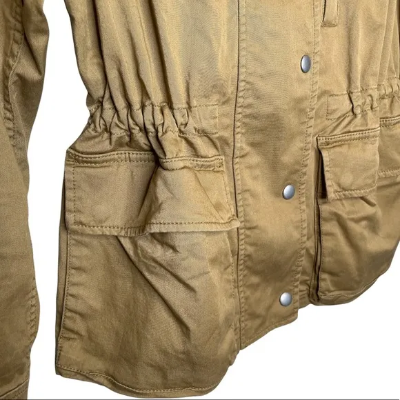 GAP Women’s Tan Utility Jacket Small