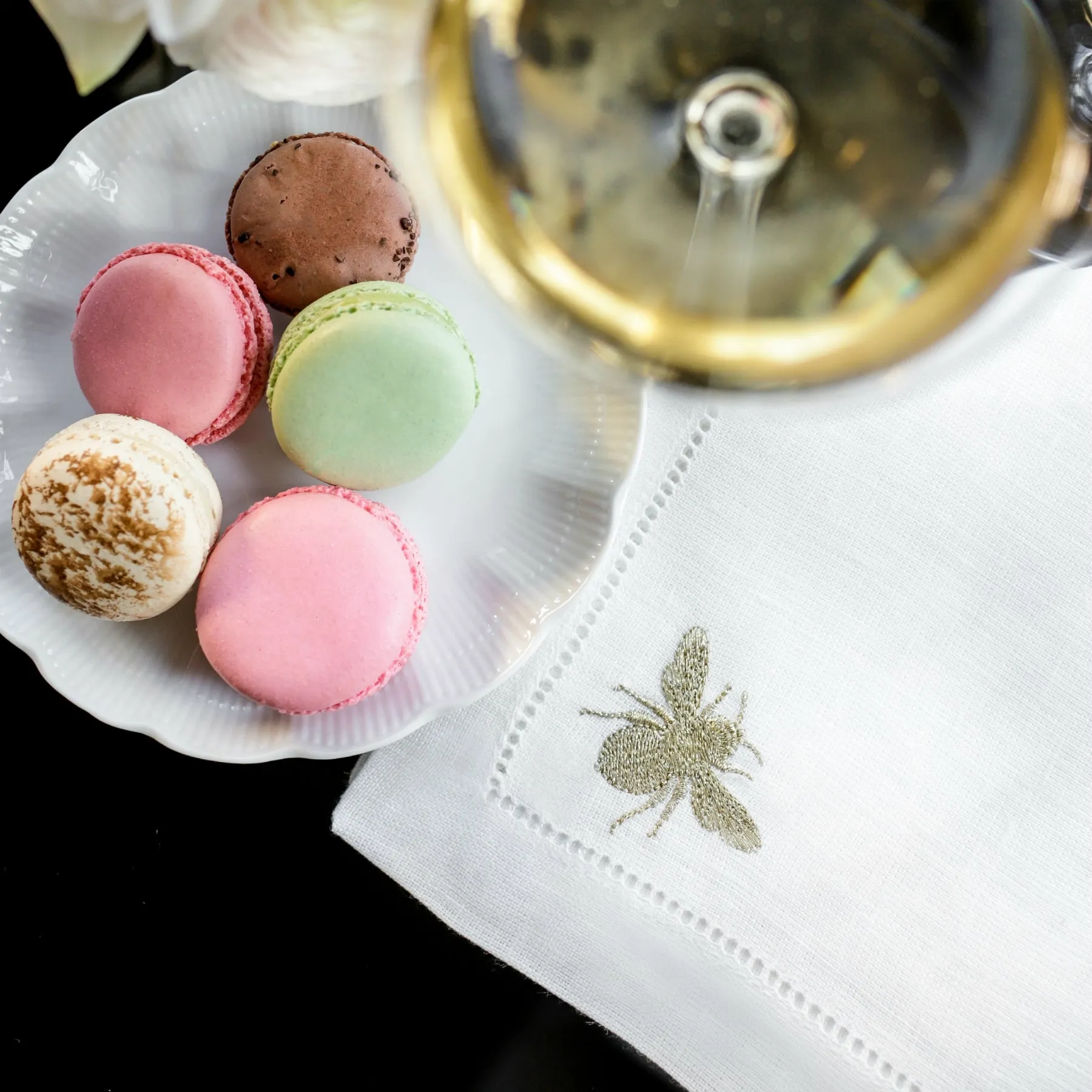 Gold Bee Dinner Napkins