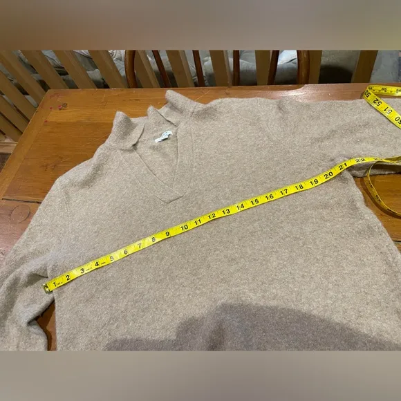 J.CREW super soft V-neck collared beige sweater