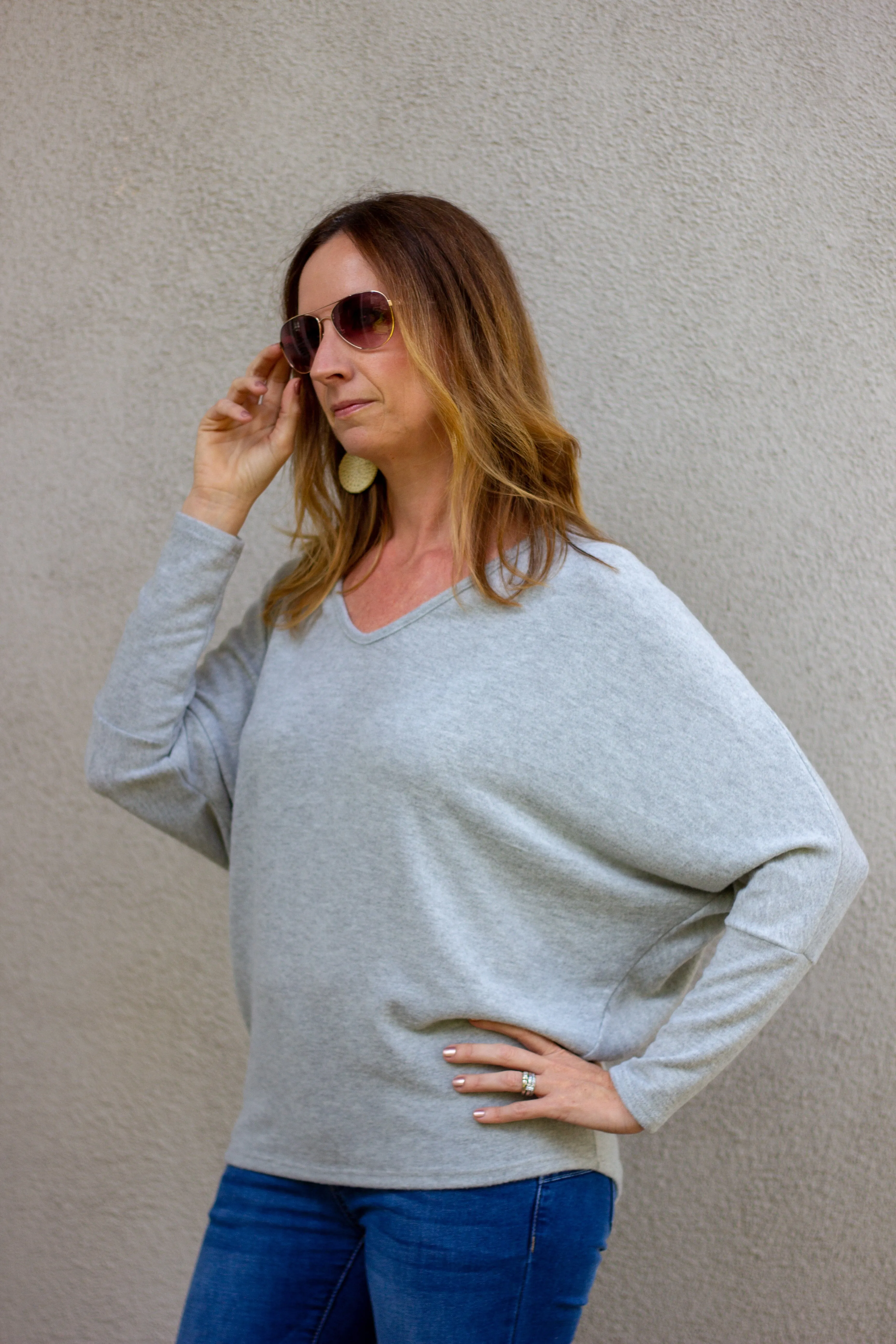 K6 Soft and fleecy v neck sweater