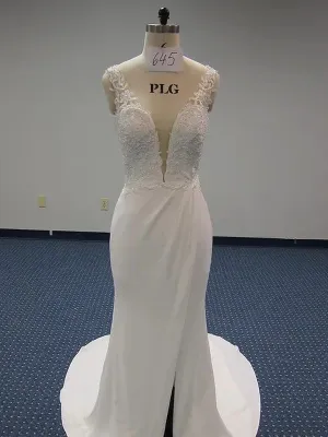 Kenneth Winston Size 6 645 Ivory Gown