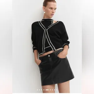 Leather-effect mini-skirt