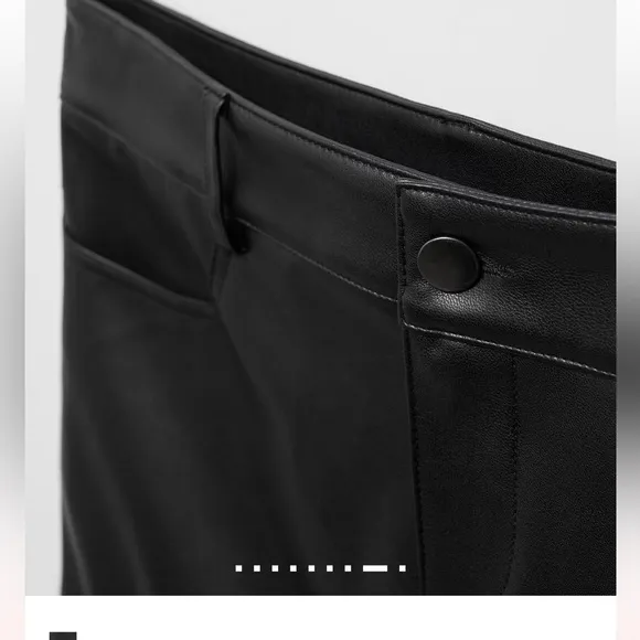 Leather-effect mini-skirt