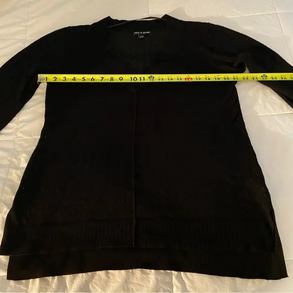 Light Weight V Neck Sweater