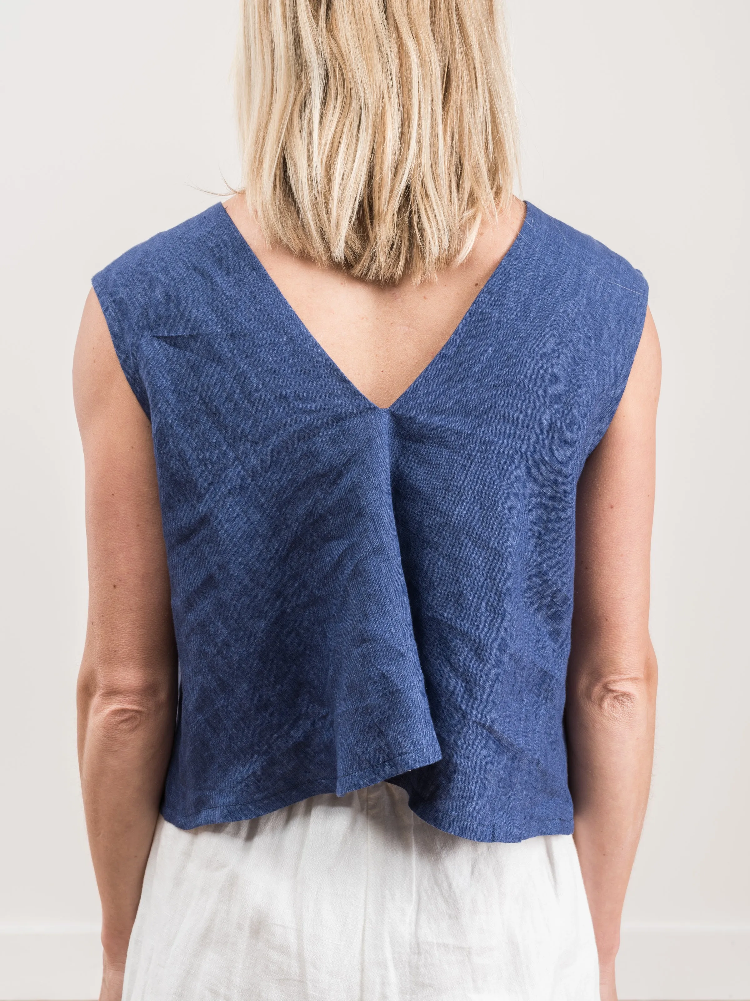 linen reversible top - indigo