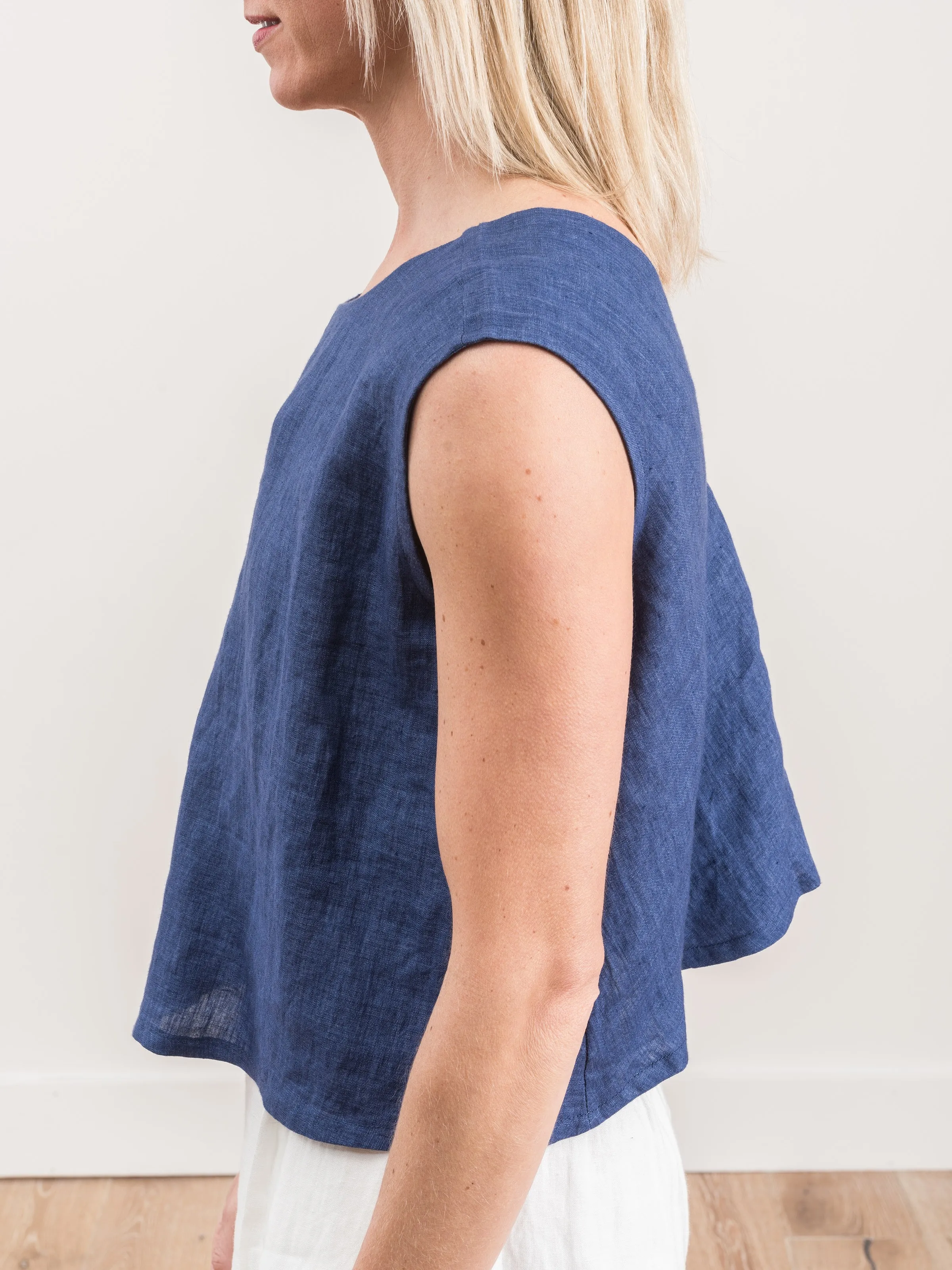 linen reversible top - indigo