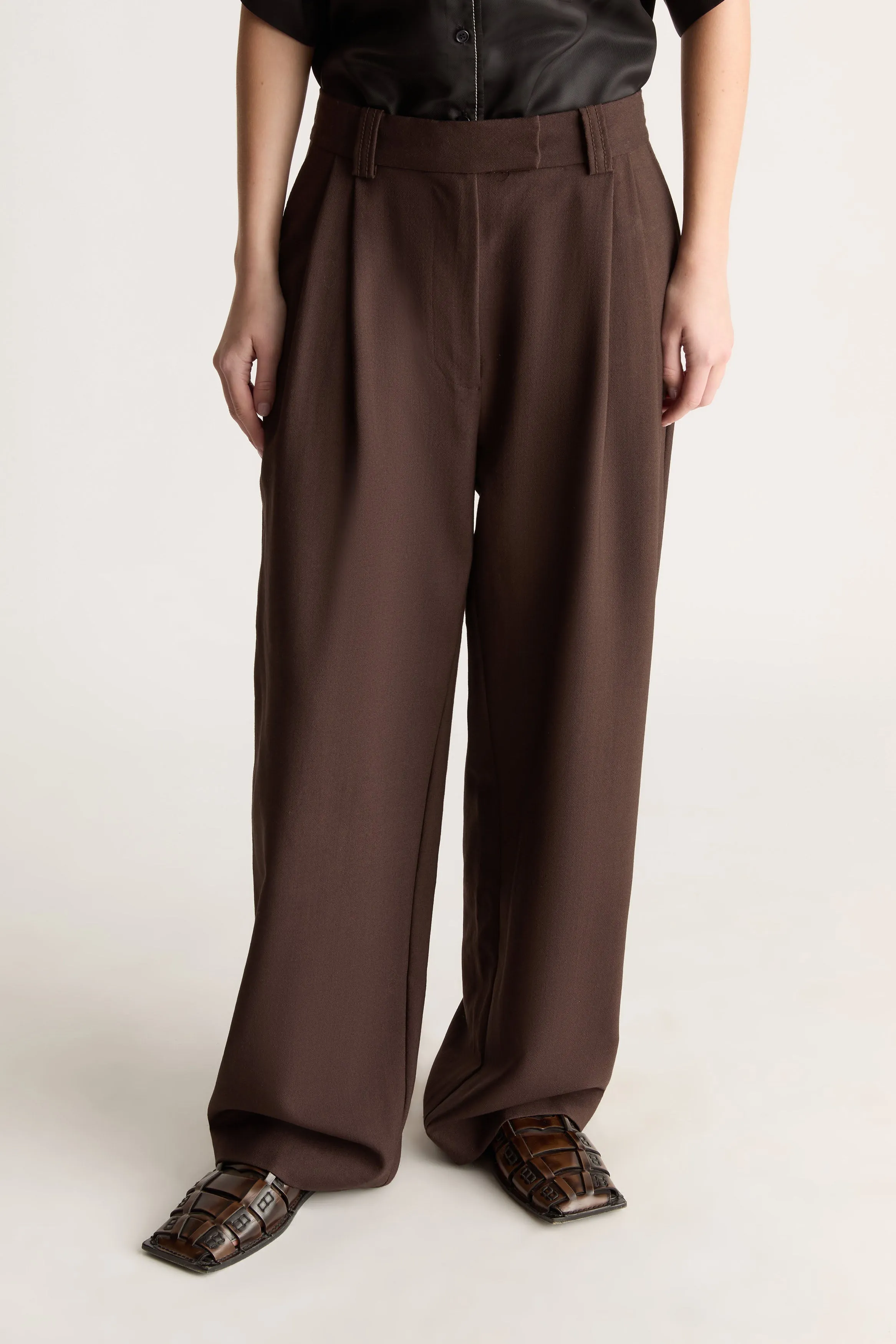 Lloyd Pleat Pant