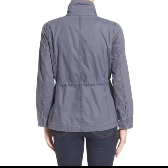 Madewell fleet utility jacket in a blue / gray color. Size XXS.
