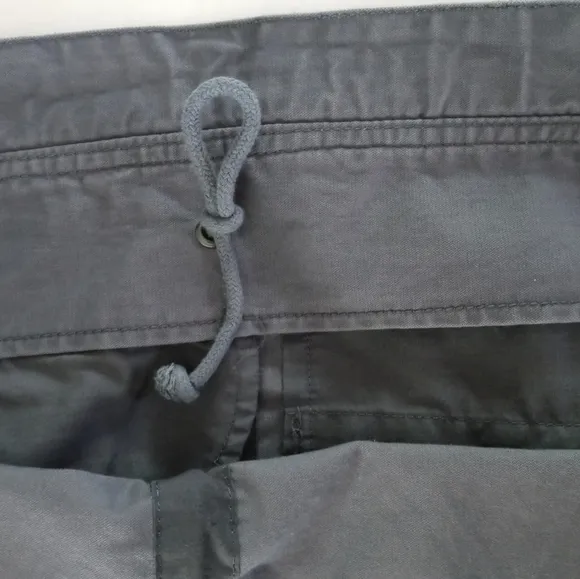 Madewell fleet utility jacket in a blue / gray color. Size XXS.