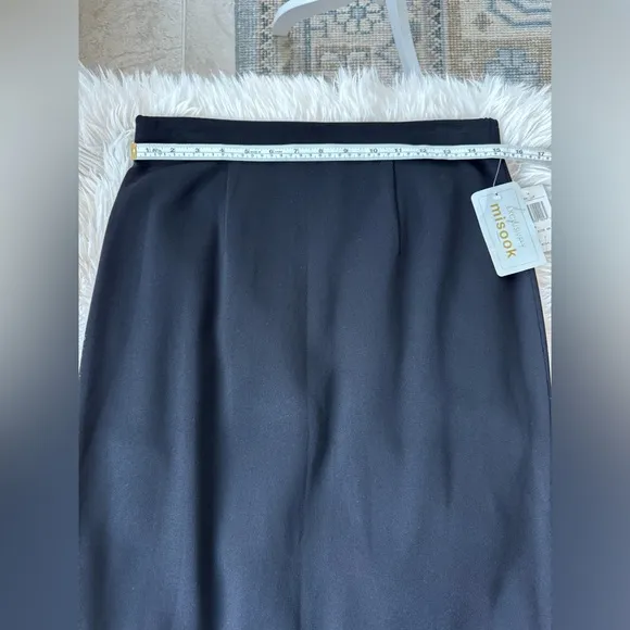 Misook Straight Knee-Length Skirt Sz Small