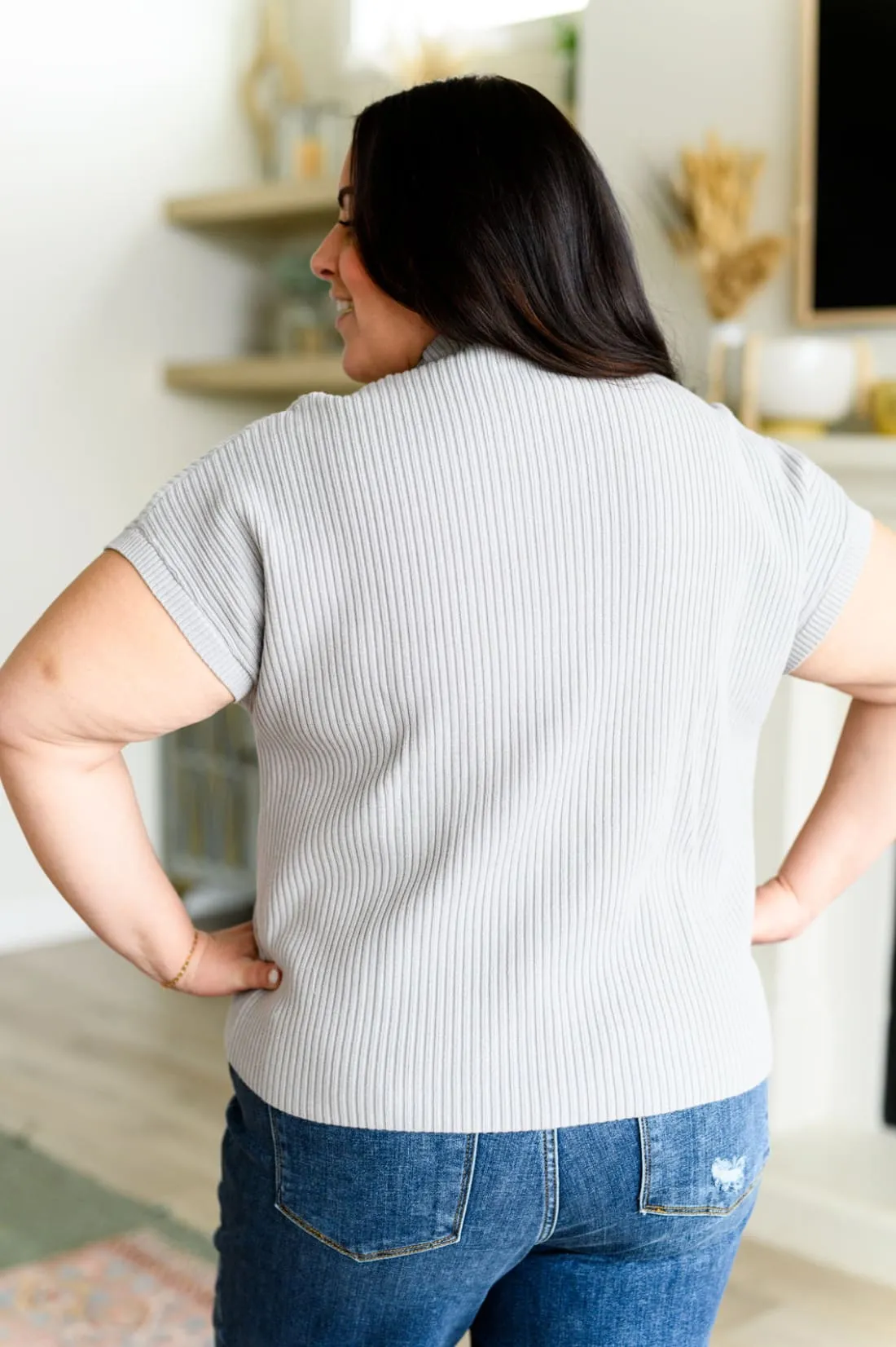 Mock Neck Short Sleeve Sweater in Grey