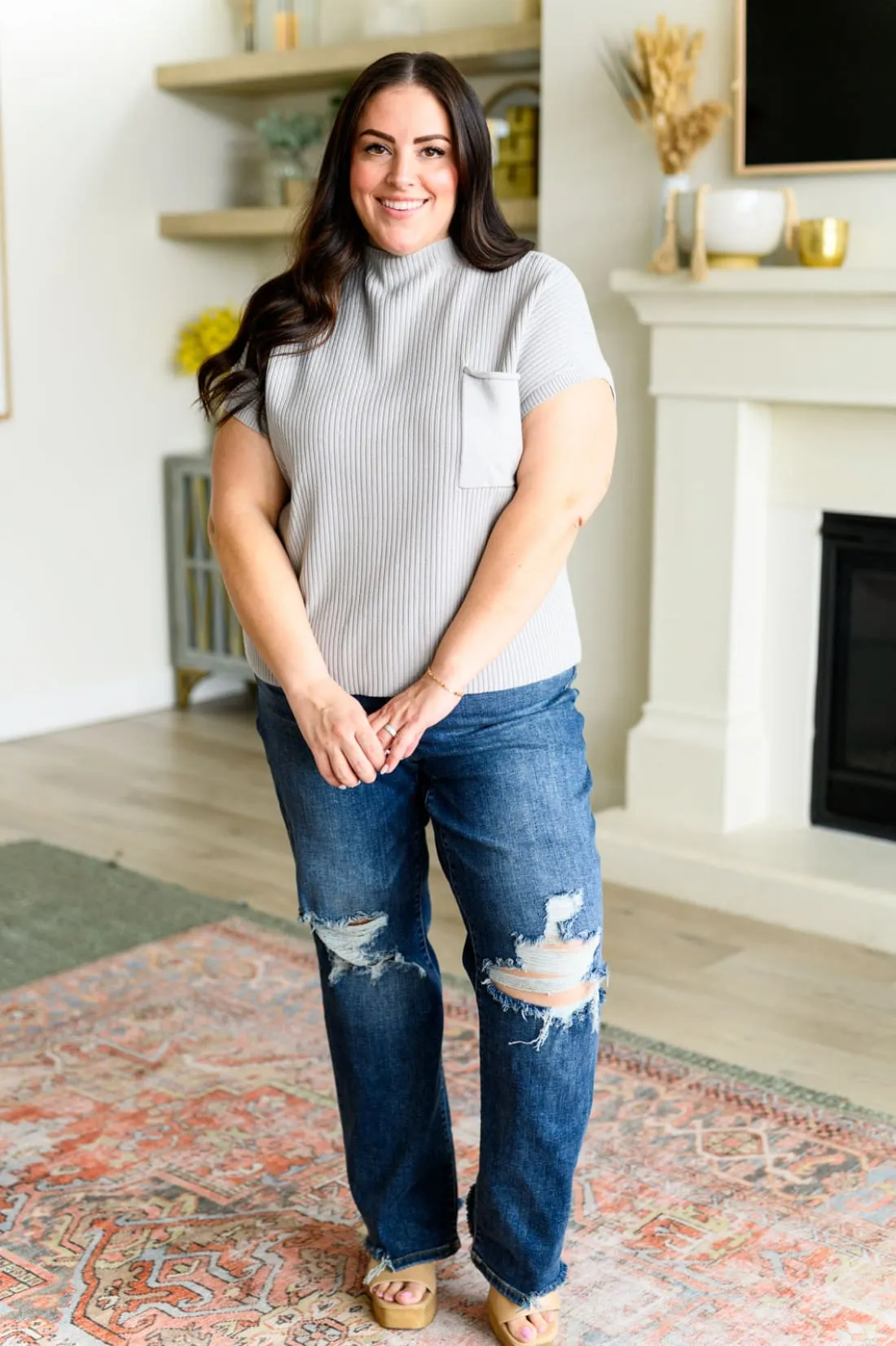Mock Neck Short Sleeve Sweater in Grey