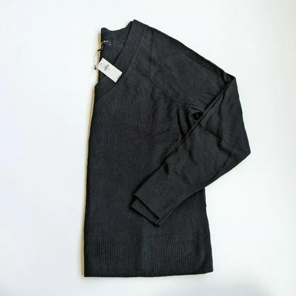 New Banana Republic Vneck XS Black Cotton Modal