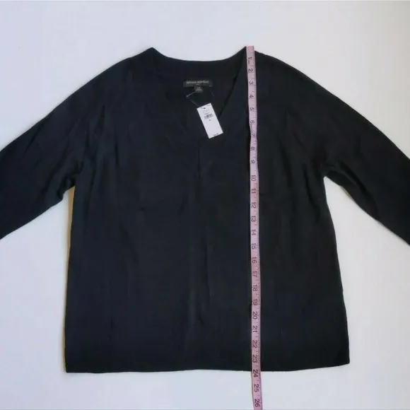 New Banana Republic Vneck XS Black Cotton Modal