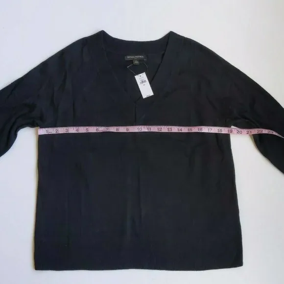 New Banana Republic Vneck XS Black Cotton Modal