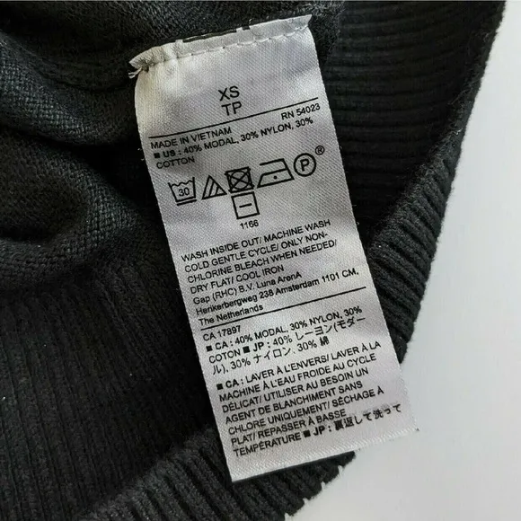 New Banana Republic Vneck XS Black Cotton Modal
