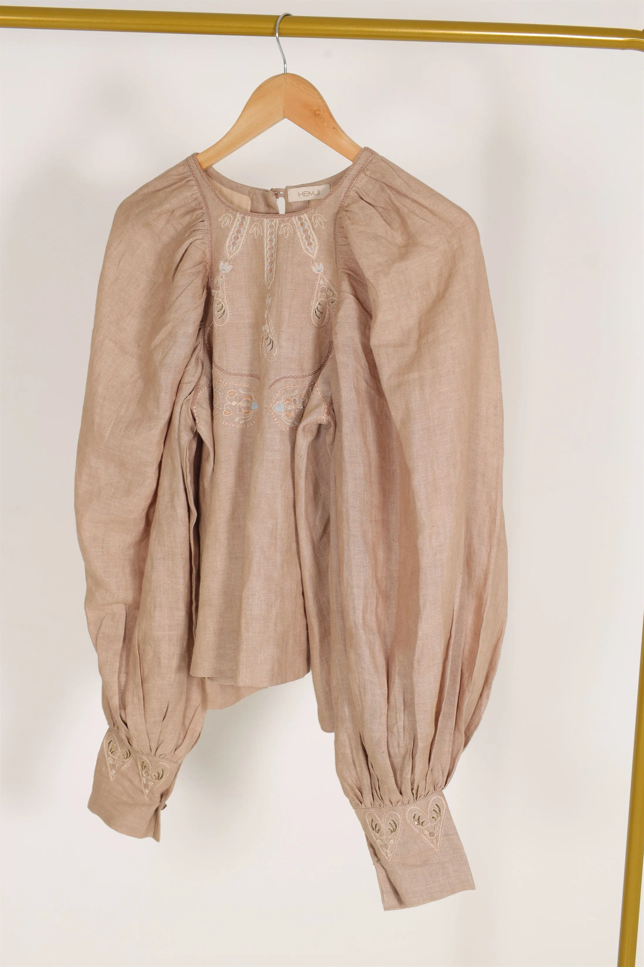 New Season Summer to Fall 2024-Top Flouncy Linen Beige-BG/L/052-Suzanne-Fashion Edit Hemji