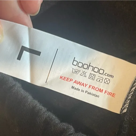NWT Boohoo Streetwear Gorpcore Utility Zip Funnel Neck Cropped Jacket SZ L
