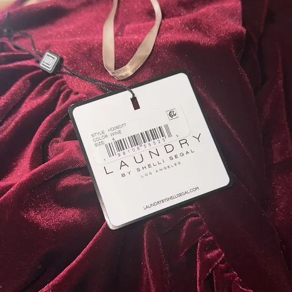 NWT Laundry by Shelli Segal velvet cowl neck midi Dress