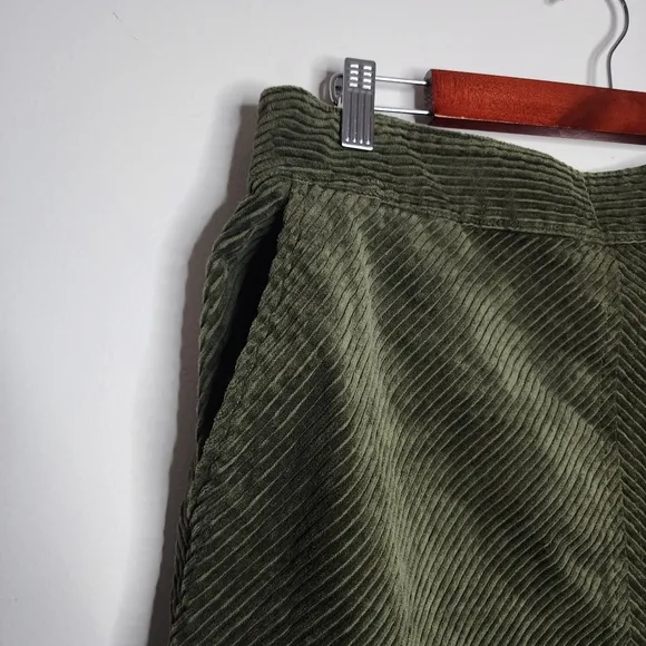 NWT Talbots Women's Olive Green Cotton Corduroy Work Short Preppy Skirt Size 12
