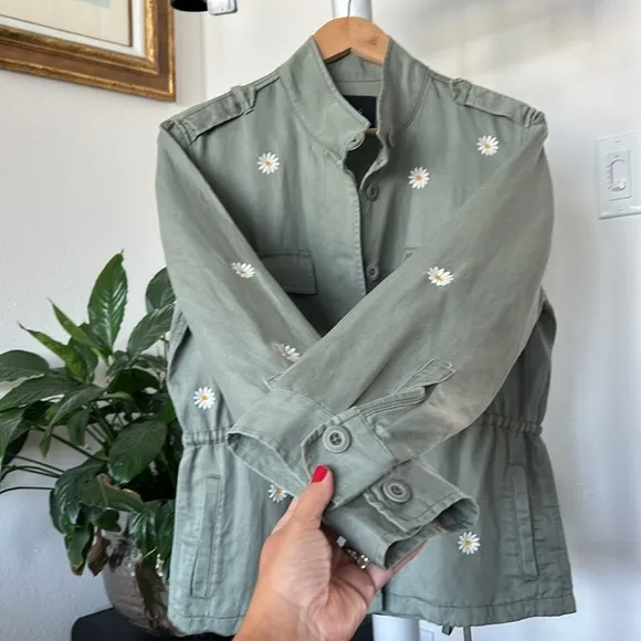 Rails Sahara Daisy Embroidered Linen and Tencel Utility Green Jacket Sz S