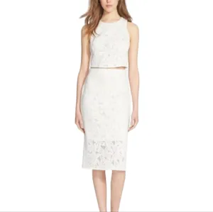 Rebecca Taylor Lazer cut knee length pencil skit in white Size 4