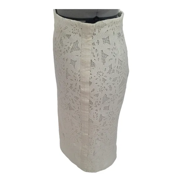 Rebecca Taylor Lazer cut knee length pencil skit in white Size 4
