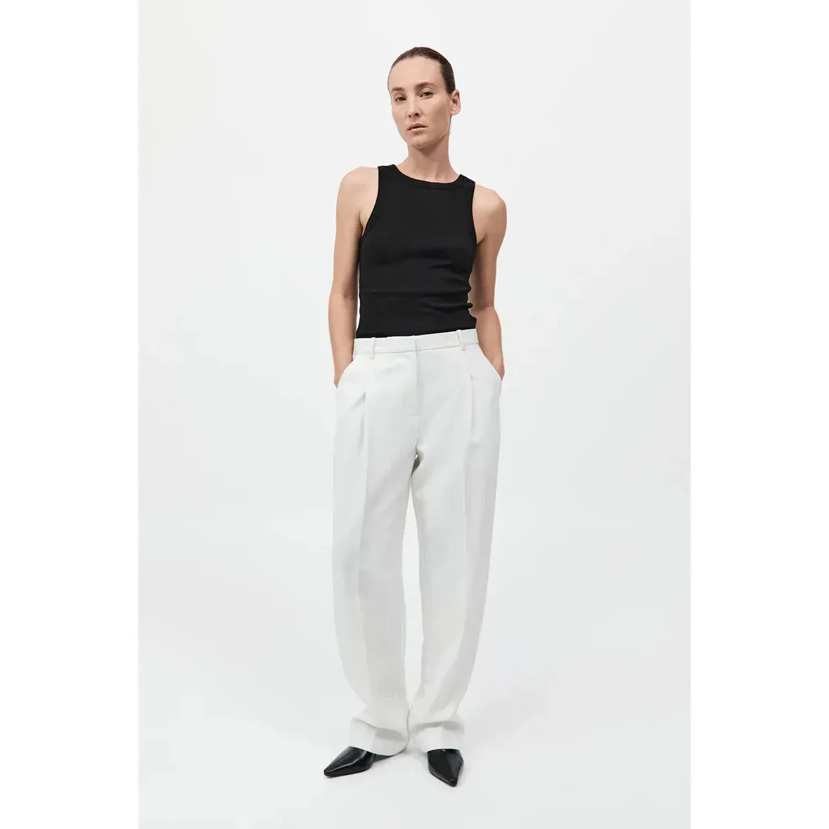 TAILORED PLEAT PANT