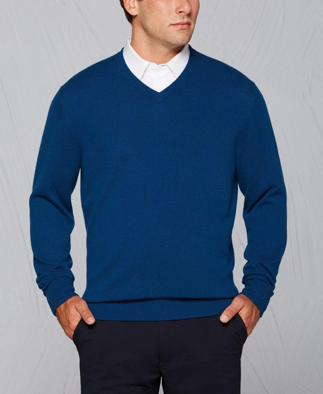 Tour Authentic Cashmere V-Neck Sweater