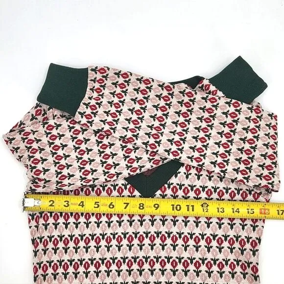 Unique Vintage Beige, Red &amp; Green Tulip Sterling Sweater Womens Size Medium