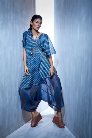 Urvashi Kaur   I   Leheriya Linen Poncho Top