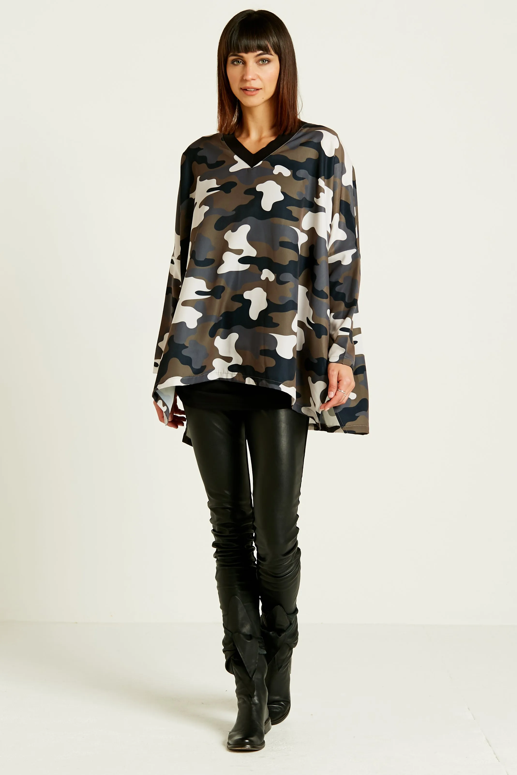 Washable Silk Camo Nu V Tee