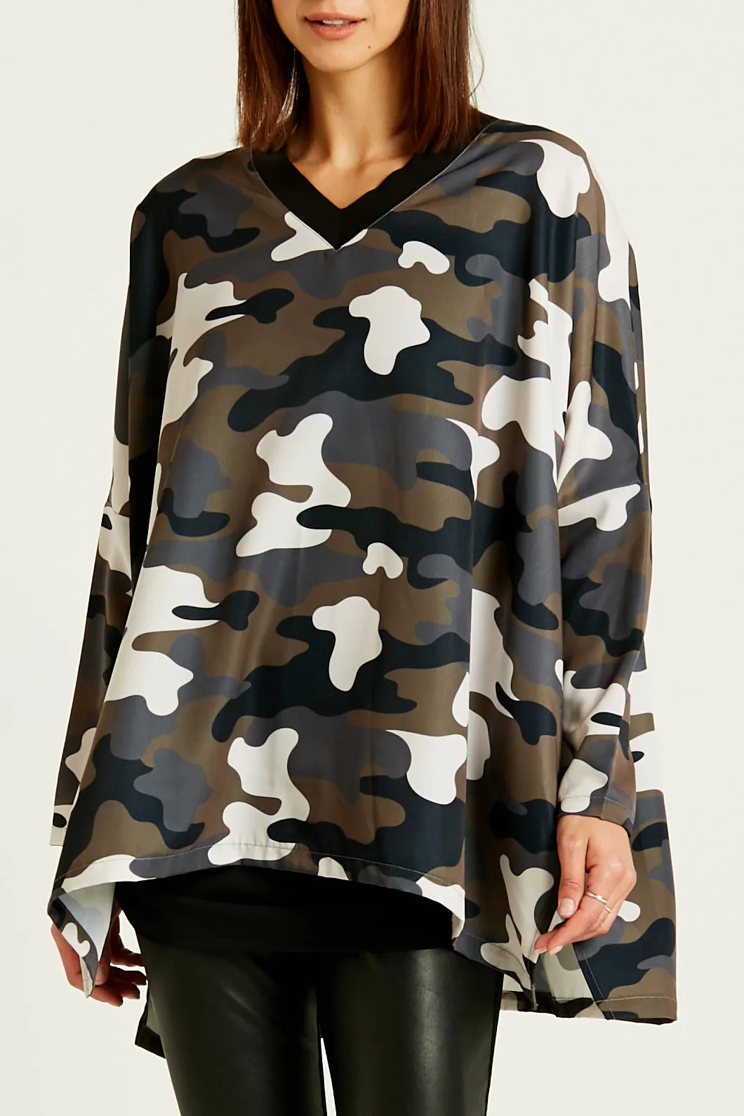 Washable Silk Camo Nu V Tee