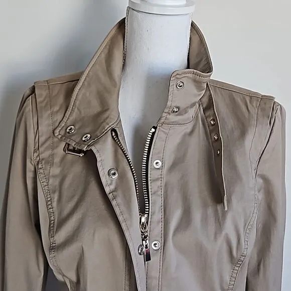 White House Black Market Tan Utility Jacket Versatile Design Women’s Size 10