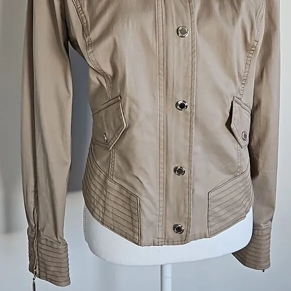 White House Black Market Tan Utility Jacket Versatile Design Women’s Size 10
