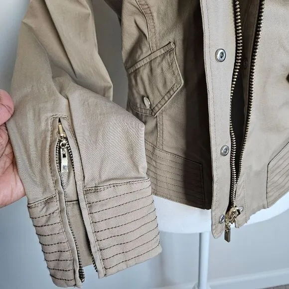 White House Black Market Tan Utility Jacket Versatile Design Women’s Size 10