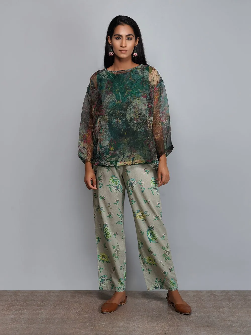 Yavi   I   Silk Organza Top With Solid Slip With Printed Cotton Pant