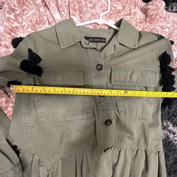 ZARA Green Utility Jacket Detailed Embroidery. Button Up Front, XS